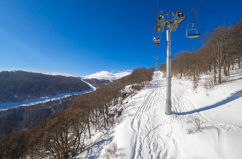 Tsaghkadzor lift and piste