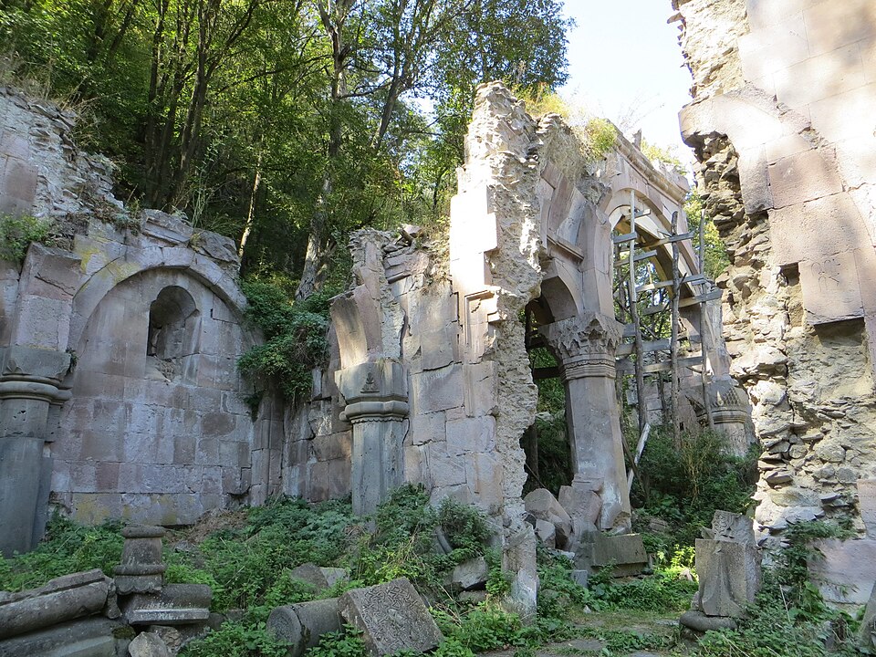 Bardzrakash Monastery