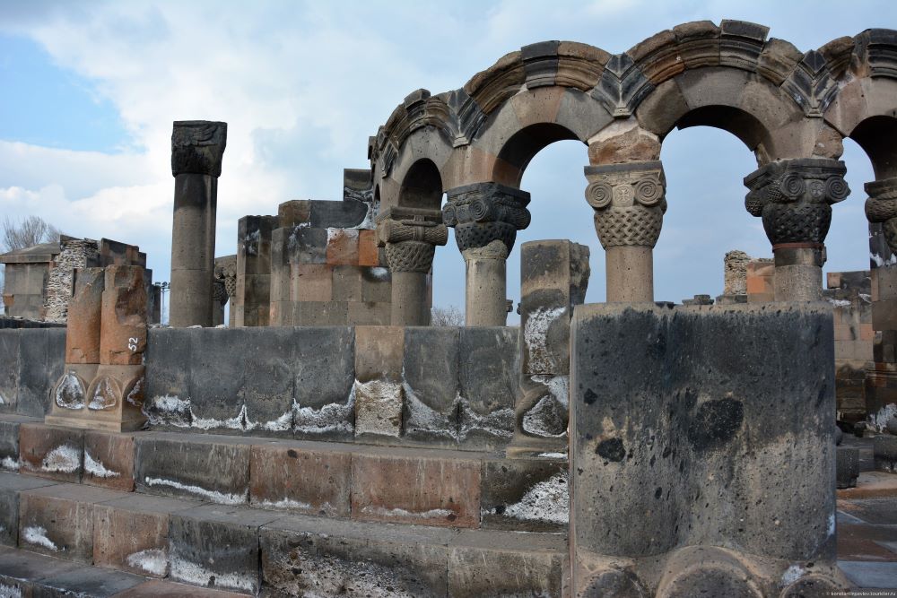 Weather in Zvartnots in February