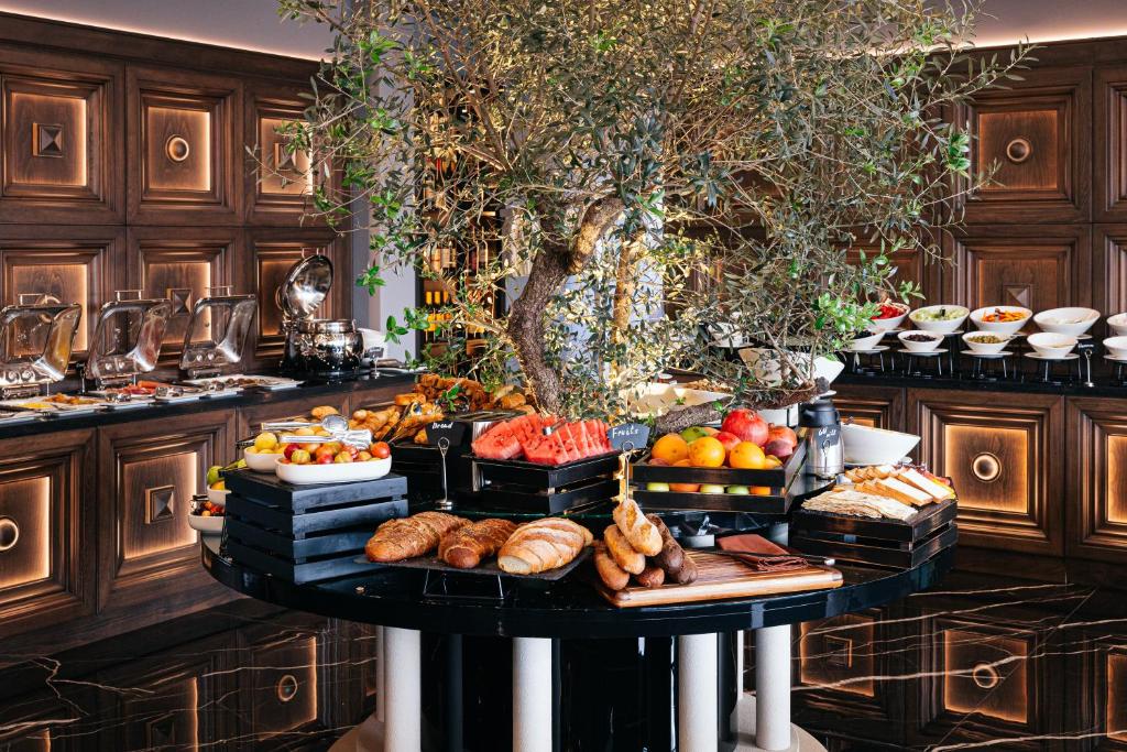 Breakfast at Paris Hotel Yerevan